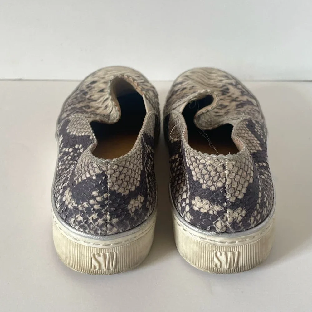 Stuart Weitzman Nugget Snake Skin Thick Sole Slip On Sneakers • Size 6.5 🔴